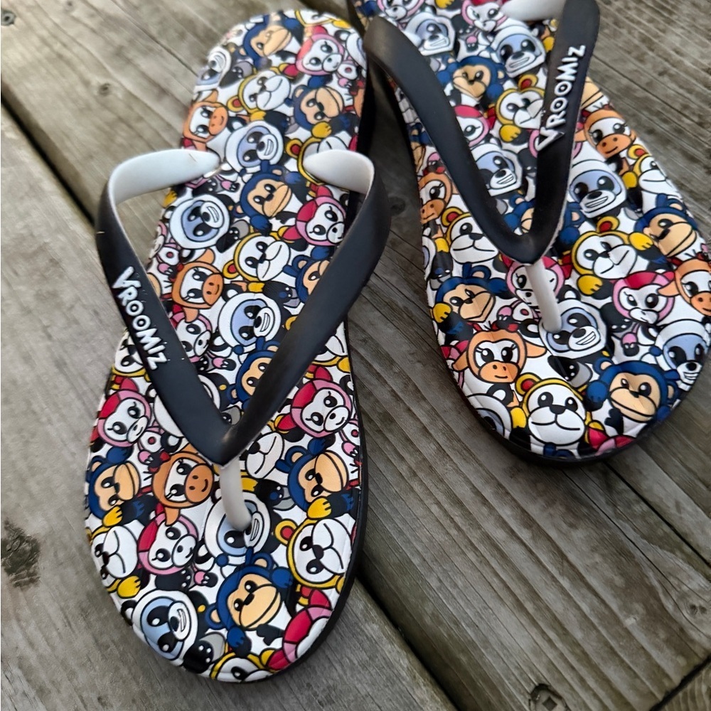New Women's Cartoon Character Sandals - Multicolor